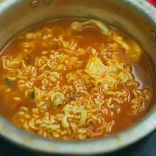 日清出前一丁芝麻香油味拉麵
